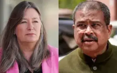 धर्मेंद्र प्रधान से पहले इस देश की शिक्षा मंत्री ने भी दिया इस्तीफा