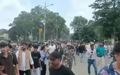 झारखंड में छात्रों का विधानसभा मार्च, जेपीएससी-जेएसएससी परीक्षा में गड़बड़ी की जांच की मांग