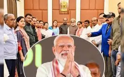 संसद सत्र से पहले पीएम मोदी का नाश्ता, एनडीए सांसदों के साथ मंथन, शिवसेना-एनसीपी भी आए साथ मे