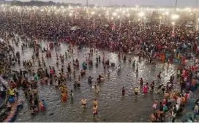 महाकुंभ में उमड़ा आस्था का सैलाब, 50 करोड़ से ज्यादा श्रद्धालुओं ने लगाई डुबकी