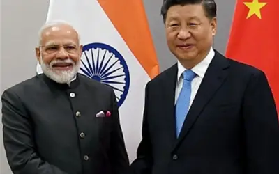 ब्रिक्स शिखर सम्मेलन में पीएम मोदी और शी जिनपिंग मिले