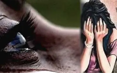 मुंबई में अध्यापक ने की अपनी ही छात्रा से छेड़छाड़