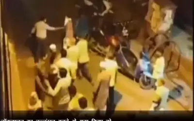 लॉकडाउन तोड़नेवालों ने मुंबई में चार पुलिसवालों पर किया धारदार हथियार से हमला