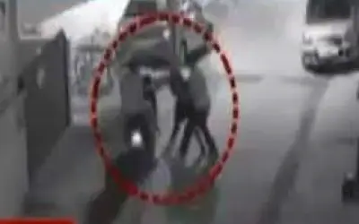 मॉल में युवती से यौन उत्पीड़न, वायरल हुआ  वीडियो