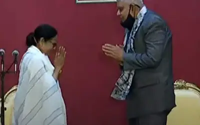 ममता ने तीसरी बार ली सीएम पद की शपथ