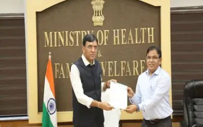 पहचान बदल इलाज कराने सरकारी अस्पताल पहुंचे स्वास्थ्य मंत्री