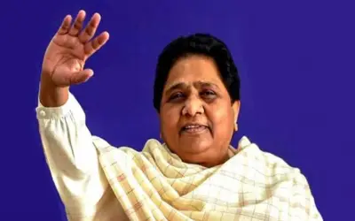 अब बौद्ध धर्म अपनाएंगी मायावती