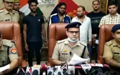 अवैध हथियार बनाने वाली एक फैक्ट्री पर मेरठ में छापा