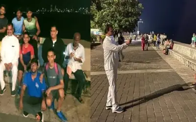 चौपाटी पर बच्चों ने मंत्री को पकड़ाया मोबाइल - कहा, फोटो खींच दीजिए न प्लीज !