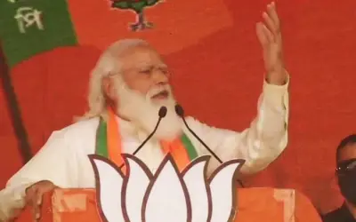 ममता दीदी पर कोलकाता में जमकर बरसे पीएम मोदी