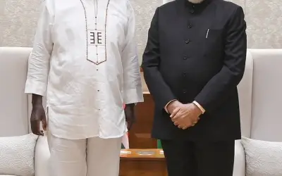 केन्या के पूर्व पीएम ने की 'आयुर्वेद' की प्रशंसा, बेटी की खोई आंख की रोशनी वापस आई