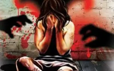 रेप पीड़िता के मां-बाप को मांसाहारी भंडारा करने का फरमान