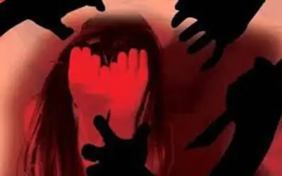 नाबालिग के साथ खेत में गैंग रेप