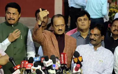 विशेष बैठक के दौरान मंत्रियों की अनुपस्थिति पर भड़के अजित पवार