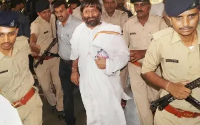 नारायण साईं को बलात्कार मामले में उम्रक़ैद