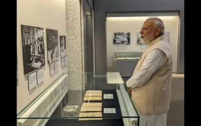 हिरोशिमा में पीएम मोदी ने पीड़ितों को दी श्रद्धांजलि