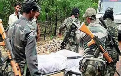 नक्सली हमले के बाद गायब 17 जवानों के शव मिले