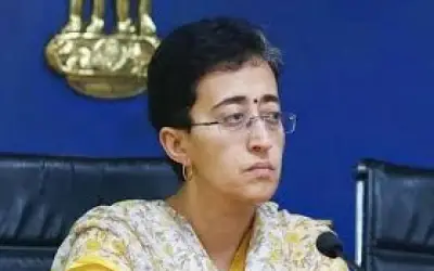 चुनाव आयोग ने आम आदमी पार्टी की मंत्री आतिशी को नोटिस भेजा