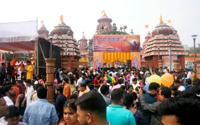 अब अयोध्या में रामभक्त देर तक कर सकेंगे रामलला के दर्शन