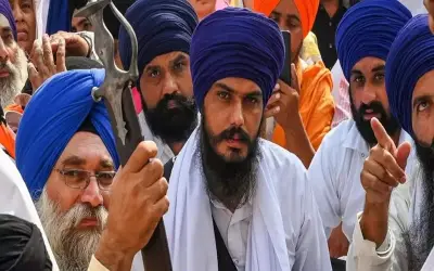 पंजाब में अमृतपाल के चाचा और ड्राइवर ने किया सरेंडर