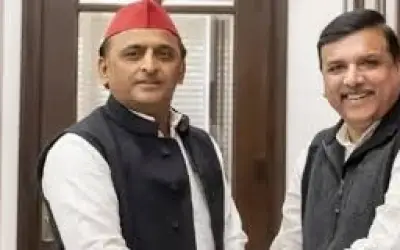 उत्तर प्रदेश में बिना किसी शर्त के साथ आए आप और सपा