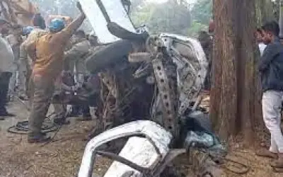 जमशेदपुर में कार दुर्घटना में छह की मौत, दो घायल