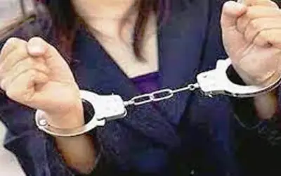 दूसरी महिलाओं को देह व्यापार में धकेलनेवाली महिला गिरफ़्तार