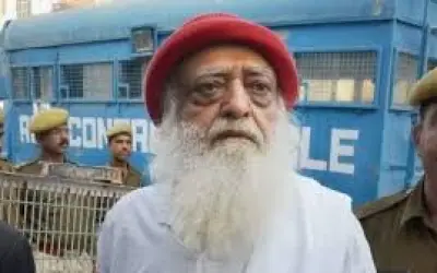 उम्रकैद की सजा काट रहे आसाराम बापू सात दिन की पैरोल पर बाहर