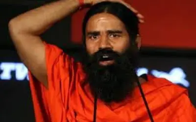 एलोपैथी उपचार पद्धति संबंधी बयान पर बाबा रामदेव के खिलाफ नोटिस जारी