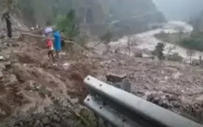 बादल फटने से उत्तराखंड में मच गया हड़कंप