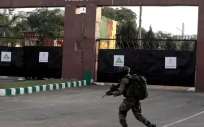 मिलिट्री स्टेशन पर फायरिंग से चार की मौत