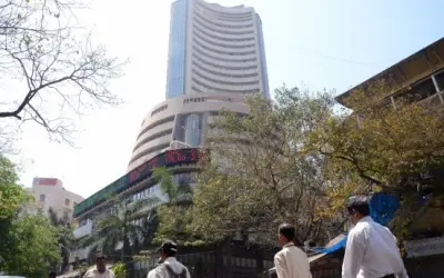 गुलज़ार हुआ शेयर बाजार