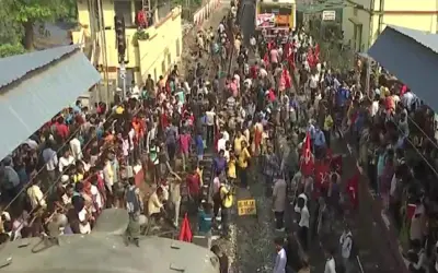 बैंक, बिजली और परिवहन विभाग के कर्मचारियों ने भारत बंद का किया आह्वान