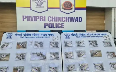 भोसरी पुलिस ने 24 पिस्तौल पकड़े