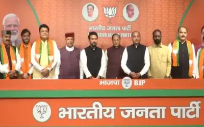 कांग्रेस के छह बागी विधायकों ने थामा बीजेपी का दामन