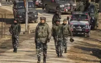बीएसएफ ने जम्मू-कश्मीर के हंदवाड़ा में आईईडी बरामद किया