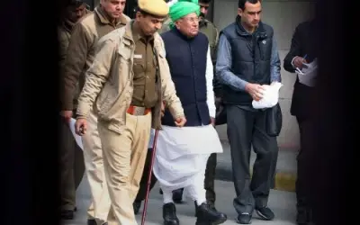 हरियाणा के पूर्व सीएम ओमप्रकाश चौटाला के पास से तिहाड़ जेल में मोबाइल पकड़ा गया