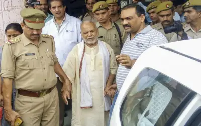 चिन्मयानंद आख़िर गिरफ़्तार हो ही गए
