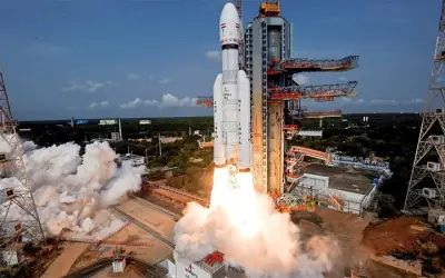 बदल गई चंद्रयान-3 की पहली कक्षा, अब धरती से 42 हजार किलोमीटर की दूरी पर लगा रहा चक्कर