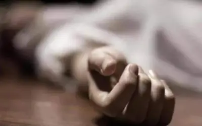 मुंबई में पड़ोसी से तंग महिला ने नाबालिग बेटे के साथ आत्महत्या की