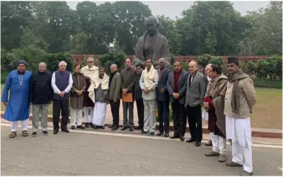 नागरिकता संशोधन बिल पर विपक्ष ने की राष्ट्रपति से मुलाक़ात
