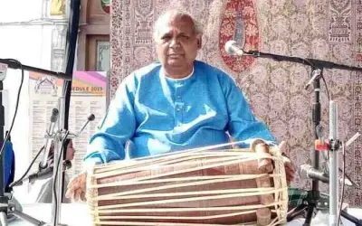 प्रदर्शन के दौरान हुई मशहूर पखावज वादक दिनेश प्रसाद की मौत