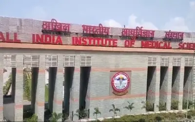 एम्स के डॉक्टर ने ऑपरेशन थियेटर में महिला कर्मी से की अश्लील हरकतें