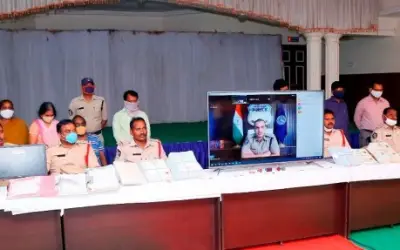 फर्जी सर्टिफिकेट रैकेट का भंडाफोड़