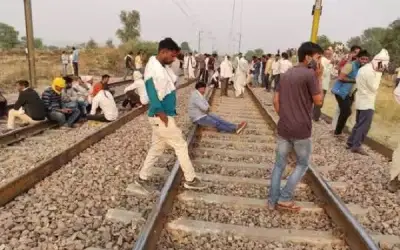 फिर रेल की पटरी पर आया गुर्जरों का आरक्षण आंदोलन