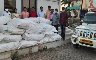 पुलिस ने पकड़ा 12 लाख का प्रतिबंधित गुटखा