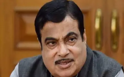 मैं काम करता हूं और वादों को पूरा करता हूं : गडकरी