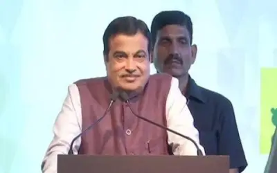 क्रिकेट और राजनीति में कुछ भी हो सकता है : गडकरी