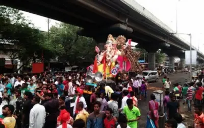 ठाणे में गणपति बाप्पा के लिए भरे जाएंगे गड्ढे