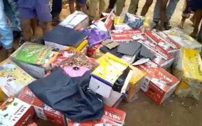 हारने के बाद नेता जी ने मतदाताओं से मांगे दिए हुए सामान
